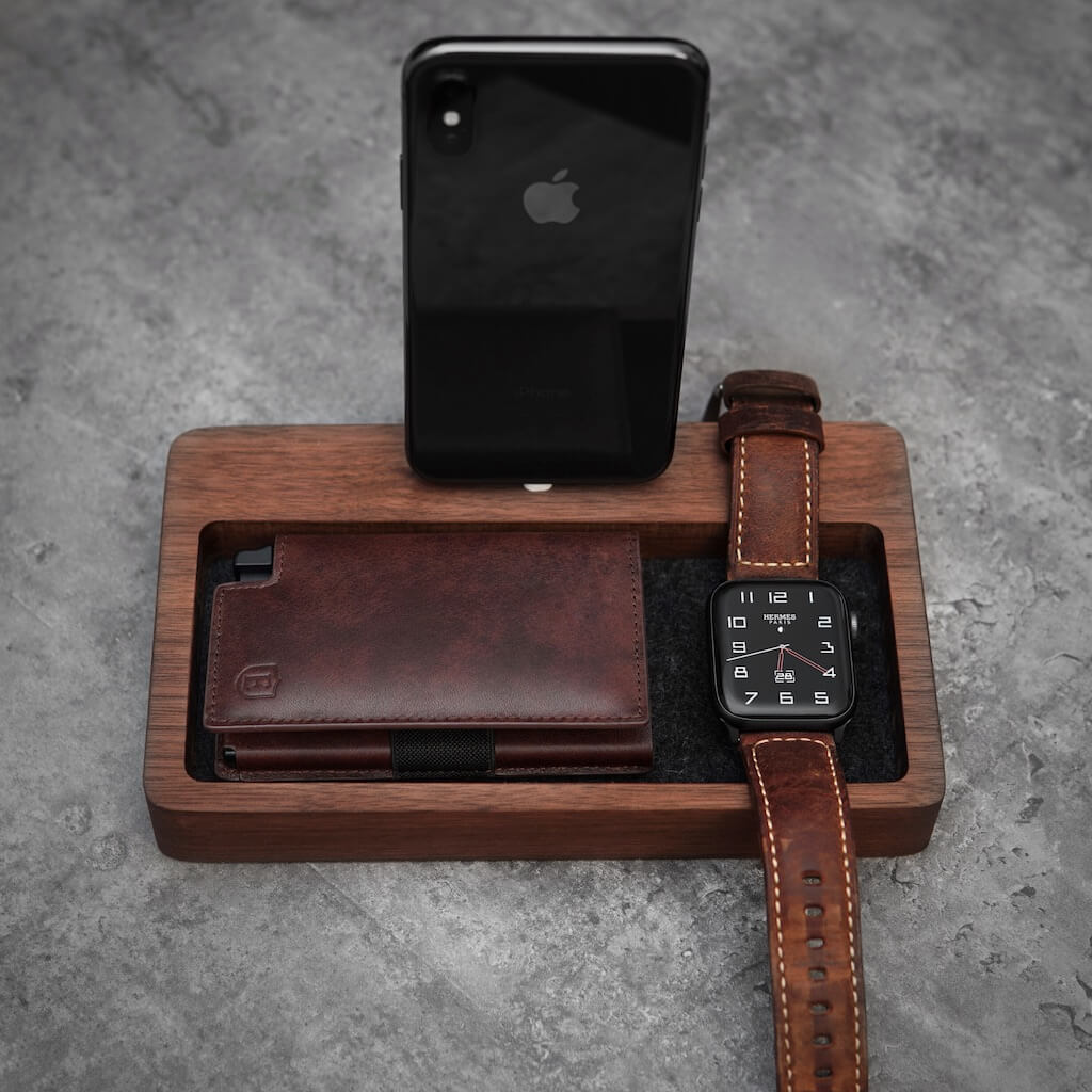 Wallet for AirTag
